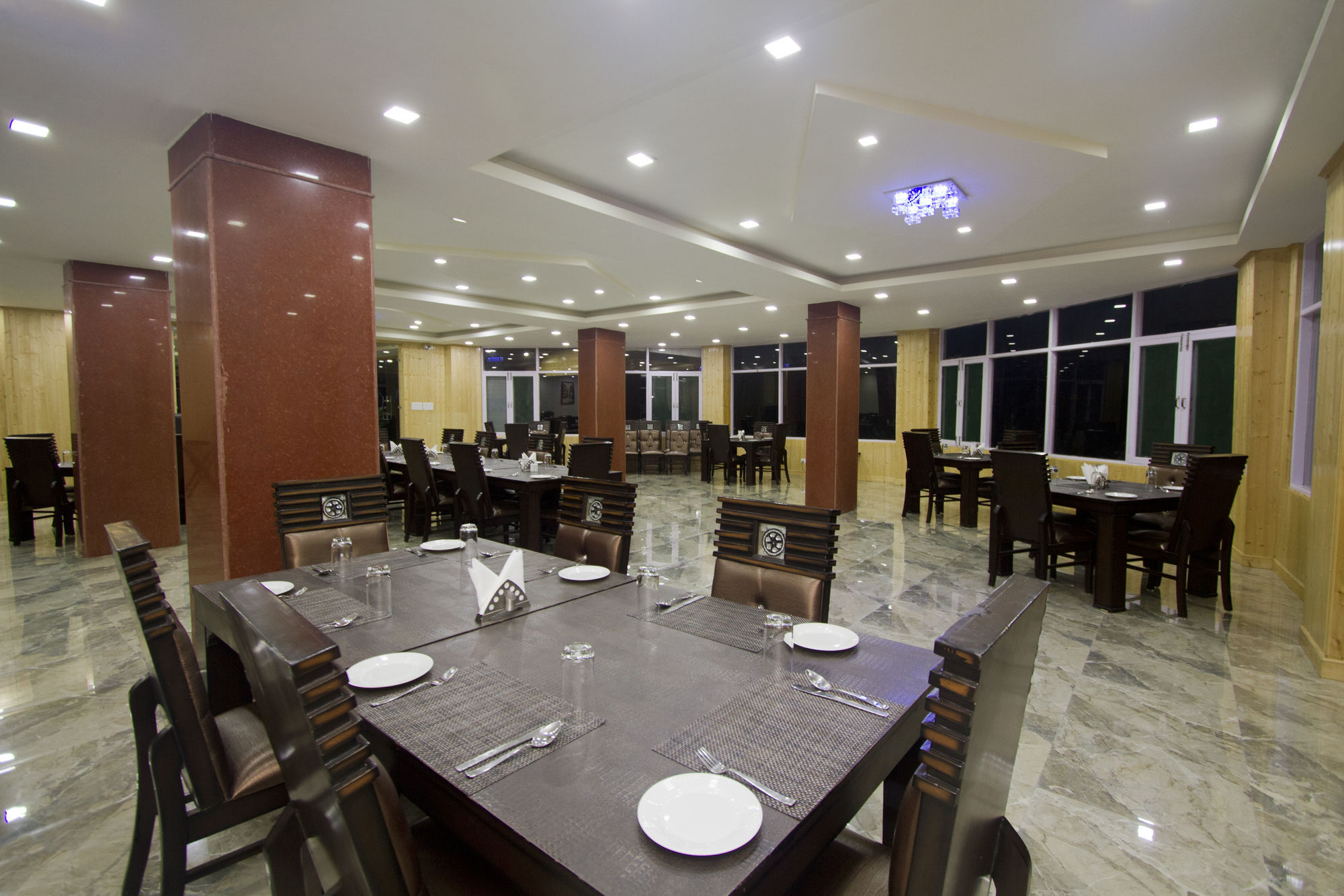 Adb Rooms Snow Touch Resort Manāli Exterior foto